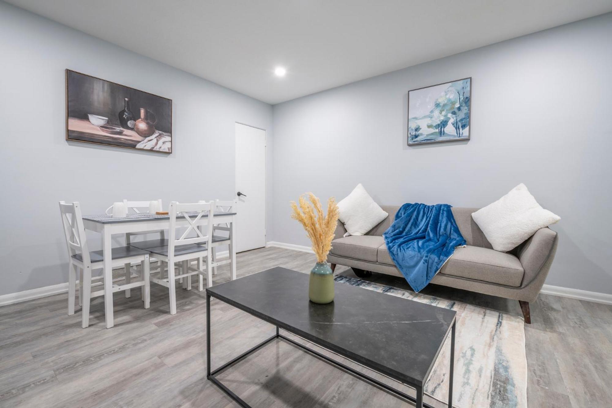 YYC Centre Street Upper 2Bedsuite 4408 מראה חיצוני תמונה