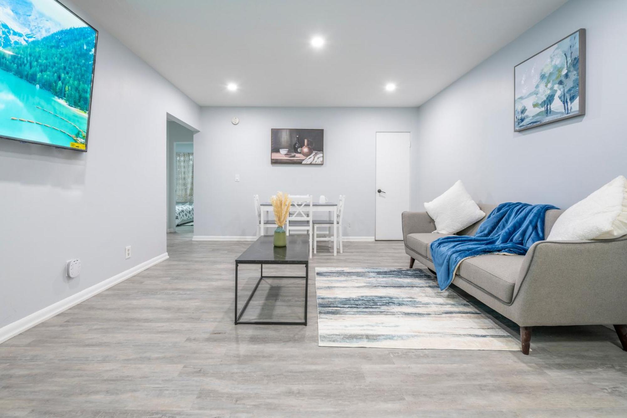 YYC Centre Street Upper 2Bedsuite 4408 מראה חיצוני תמונה