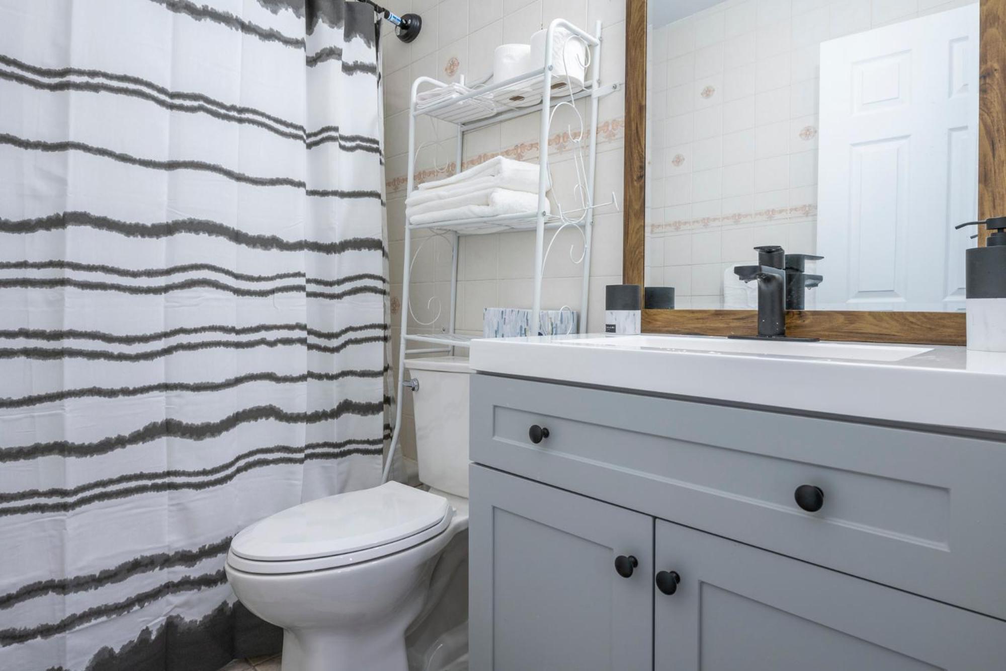 YYC Centre Street Upper 2Bedsuite 4408 מראה חיצוני תמונה